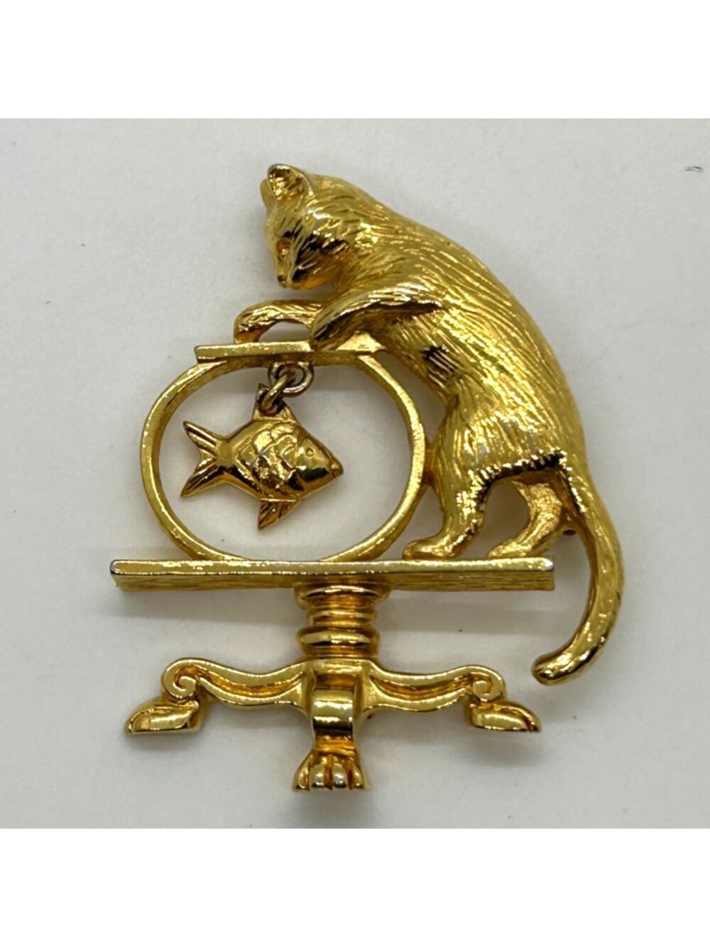 Avon Cat Fishbowl Brooch Gold Tone Dangle Fish Pet Pin Signed Accessory Vintage